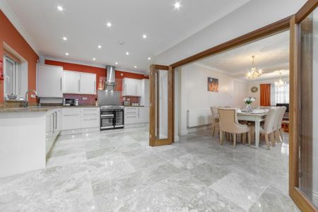 4 bedroom terraced house to rent - Photo 3