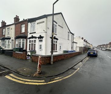 2 Bedroom Maisonette for Rent - Photo 3