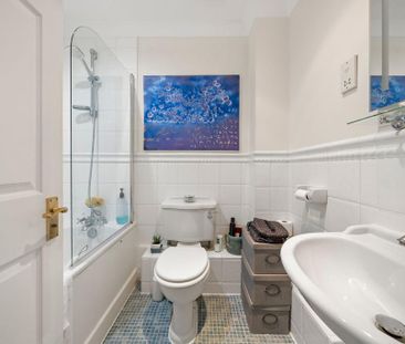 2 bedroom terraced house to rent - Photo 4