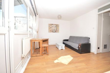 3 bedroom maisonette to rent - Photo 3