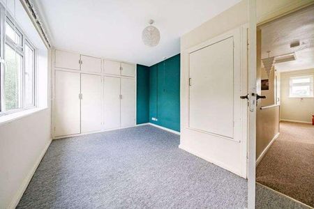 St Aubyns, Plymouth, PL1 - Photo 2