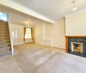 2 bedroom semi-detached house to rent - Photo 2