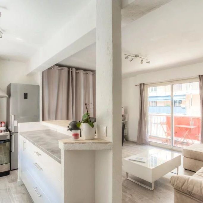 Location Appartement 1 pièce 33m² VALLAURIS 06220 - Photo 1