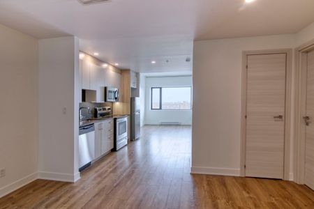 30 Saint-Joseph Est - Photo 2