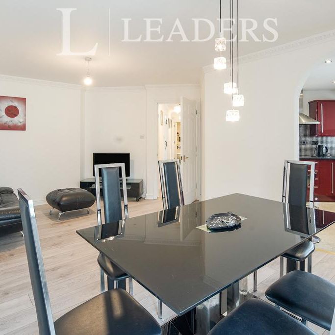 2 bedroom flat to rent - Photo 1