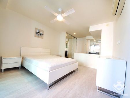 Create Listing - Photo 2