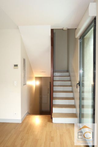 Maison style Loft Secteur place des Carmes - Photo 2