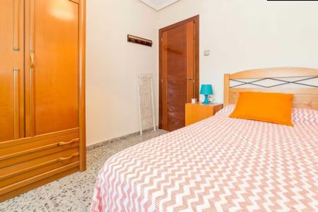 Carrer de la República Argentina, Valencia, Valencian Community 46021 - Photo 2