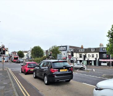 A 2 Bedroom Apartment Instruction to Let in St Leonards on Sea - Photo 1