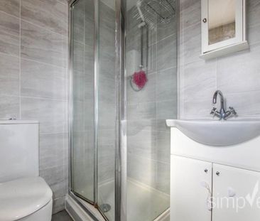 1 bedroom in a house share to rent - Photo 6