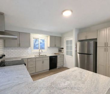 128 Toulon Crescent #UPPER - Photo 6