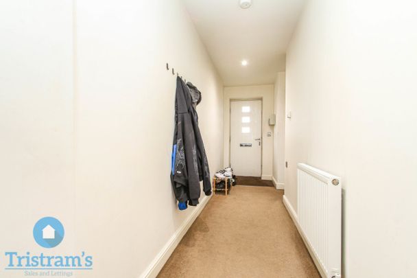 References Pending - 2 bed Ground Floor Flat - Photo 1