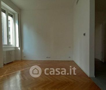 Trilocale in Affitto in Piazza Santa Maria Beltrade a Milano - Photo 4
