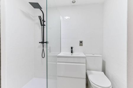 Studio to rent - Photo 5