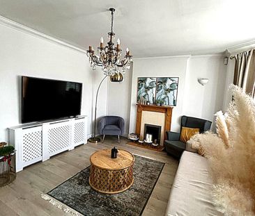 £1,250 PCM, Spacious Two Bedroom Maisonette with Garden in North Ro... - Photo 3