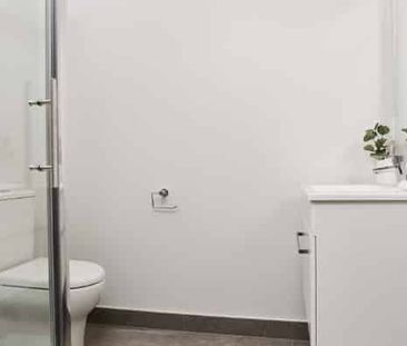 Discover Your Perfect Home in the Heart of Papatoetoe, Auckland! - Photo 5