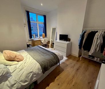 5 bedroom terraced house to rent - Photo 4