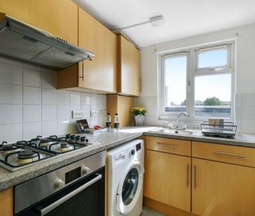 2 bedroom property to let - Photo 1