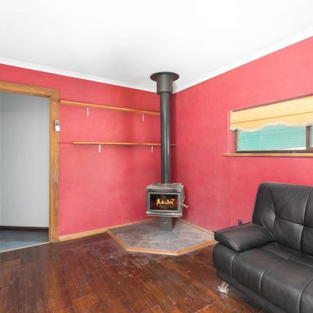 Neat & Tidy Home Close to Blue Lake - Photo 2