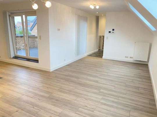 Dakappartement - Te huur - Photo 1