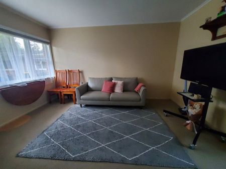 Fully Furnished One-bedroom Wonder (with car park) - Photo 2