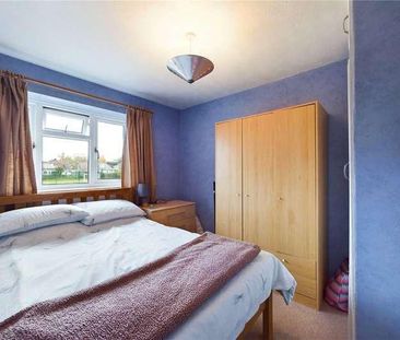 Blewbury Drive, Tilehurst, Reading, Berkshire, RG31 - Photo 1