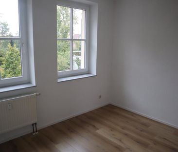 Sonnige renovierte 2-Raum Wohnung mit Balkon Hochparterre Pölbitz - Photo 6