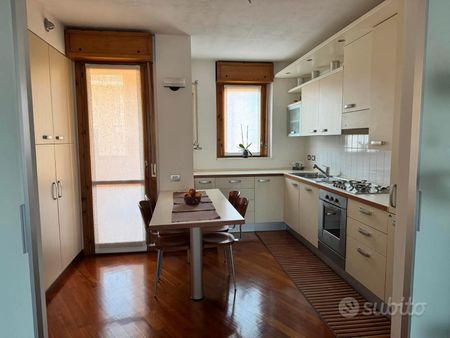 Trilocale con balcone a Legnano FS - Photo 2