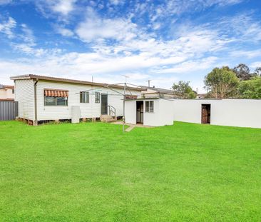 Amazing 3 bedroom family home! Water Usage incl. - Photo 4