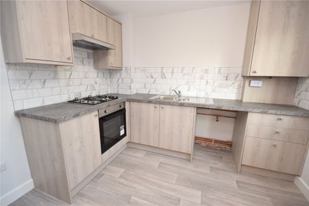 96A, Lidgett Lane, Leeds, West Yorkshire, LS8 1HR - Photo 4