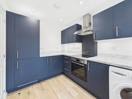 2 BED House To rent - Photo 4