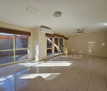 2/15 Hazel Grove, Pascoe Vale VIC 3044 - Photo 2