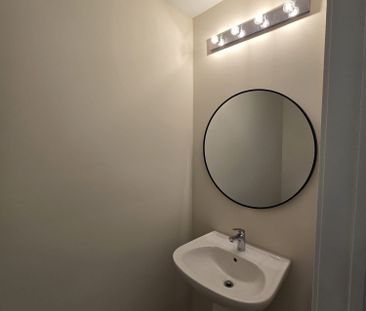 For Lease - 28 Seahorse Common, Cambridge, Ontario - Photo 4