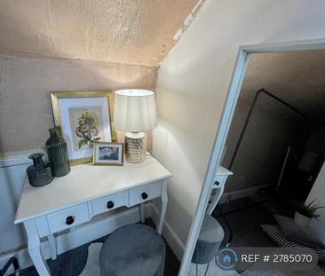 5 bedroom terraced house to rent - Photo 5