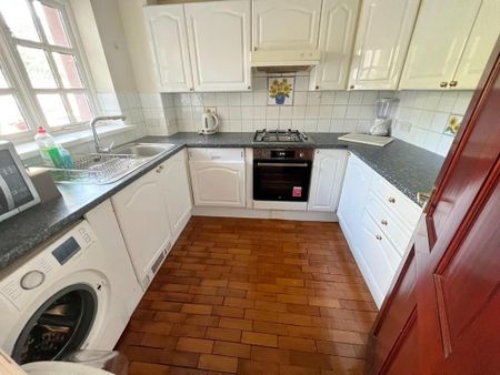 2 bedroom apartment to rent - Photo 5