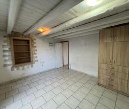 Μονοκατοικία για ενοικίαση - Βέλο, - Photo 1