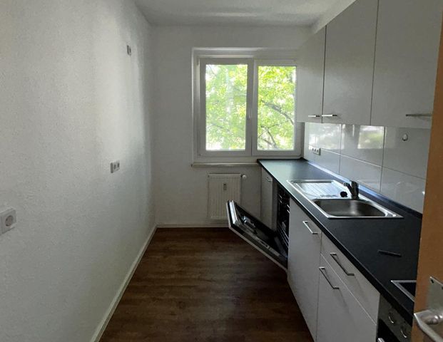 Fantastic 3-room apartment in Querfurt with modern EBK - Foto 1