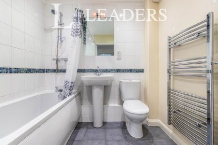1 bedroom apartment to rent East Lodge, Epsom Road, Leatherhead, KT22 - Photo 4