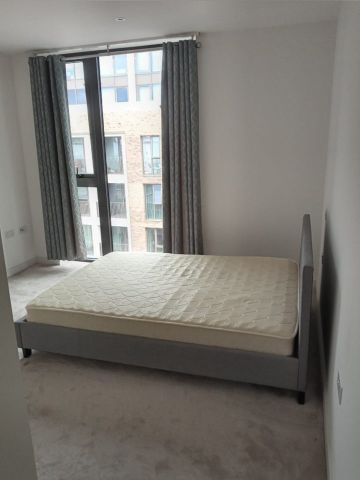 2 Bed Flat, Cutter House, E16 - Photo 3