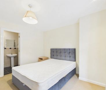 Apt. 7 Chancellors Court, 55-57 Malone Road, - Photo 4