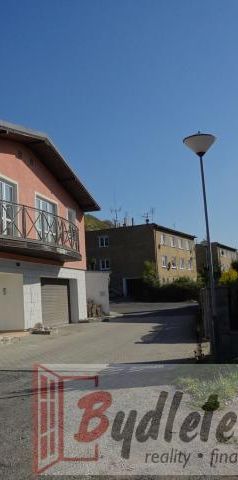 Most, pronájem zařízeného bytu 1+kk - Photo 1