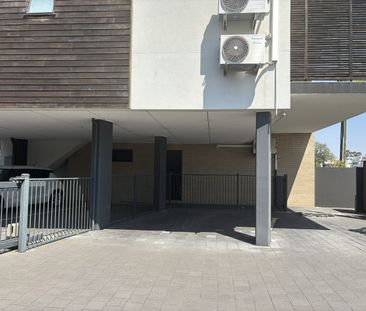 Modern Ground-Floor Apartment at Tomato Lake - Photo 1