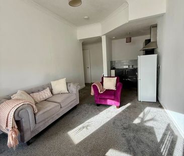 1 Bed Flat, Silverdale Street, G31 - Photo 1
