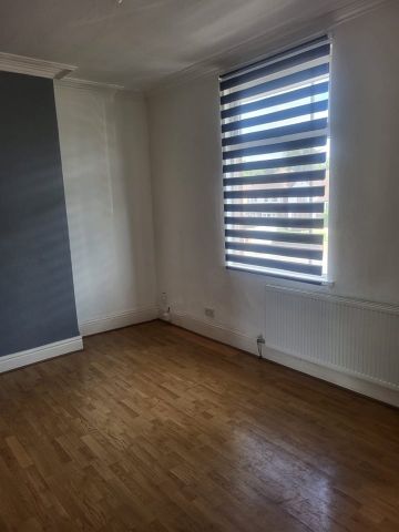 1 Bed Flat, Chester Road, B73 - Photo 5