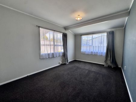 Unit 2, 6 Short Street, Papakura, Auckland - Photo 3