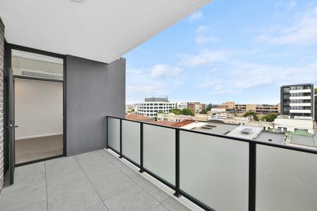 Stunning Two-Bedroom Apartment in the Heart of Ashfield - Photo 3