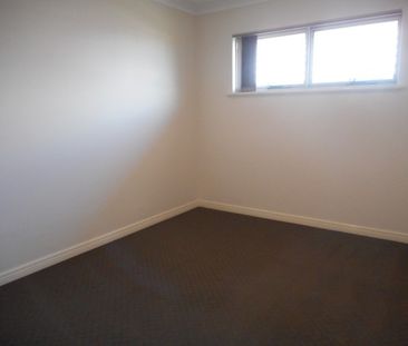 90A Beatrice Street, Innaloo WA 6018 - Villa For Rent | Domain - Photo 4