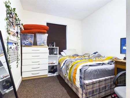 5 bedroom terraced house to rent - Photo 4