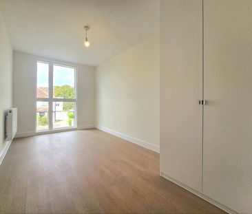 2 Bed Flat, Norbury Avenue, SW16 - Photo 4