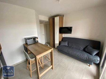 Location Appartement 1 pièce 18m² HYERES 83400 - Photo 2